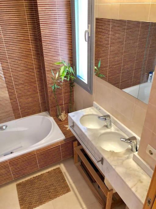 Modern Zen Bali Hotell Puerto Real Eksteriør bilde
